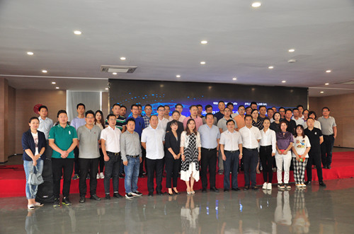 江北区政府-工业物联网特色产业园企业国庆座谈会召开