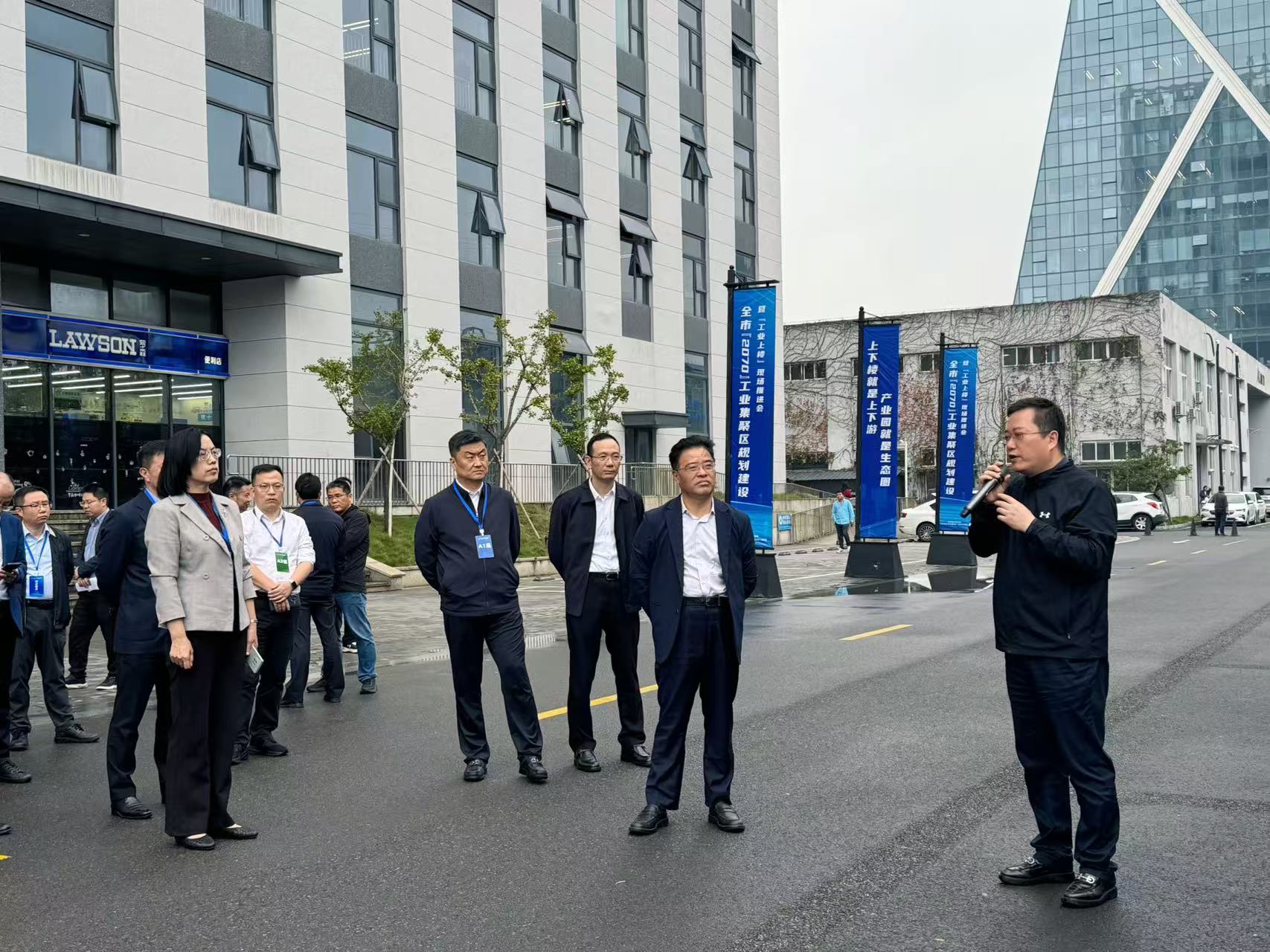 耦合共生丨培育产业森林，开运体育“工业上楼”新路径